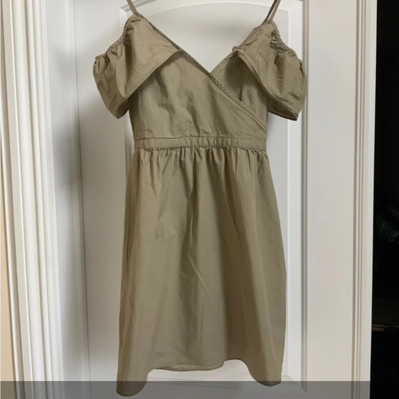 MADEWELL Khaki cold shoulder ruffle dress - Picture 6 of 6